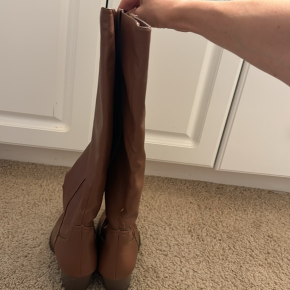 Perfect fall boot from pink Lily - Picture 4 of 5